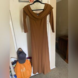 B19 - Old Navy Brown Ribbed Off-Shoulder Dress sz S
